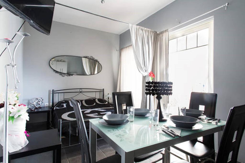 Wavedance Accommodation Salamis Buitenkant foto