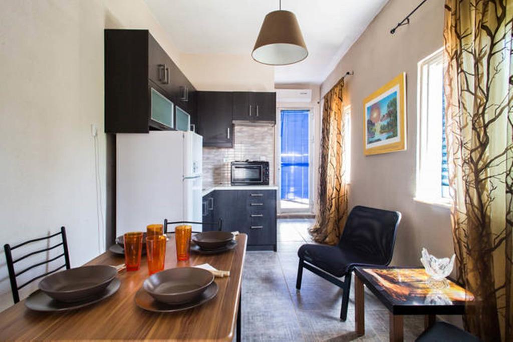 Wavedance Accommodation Salamis Buitenkant foto