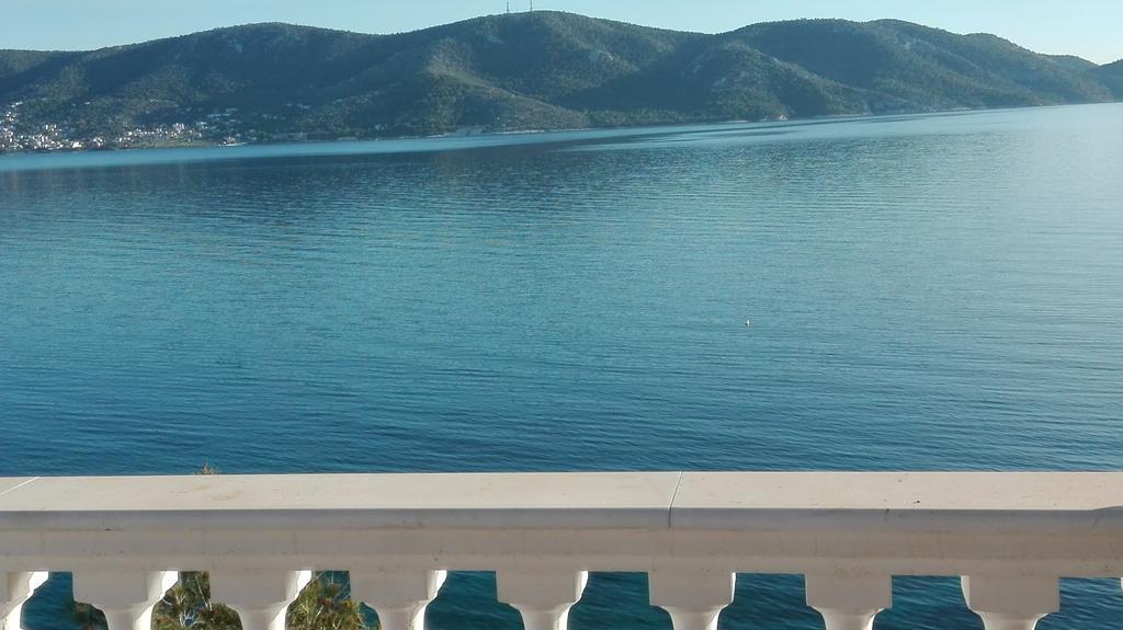 Wavedance Accommodation Salamis Buitenkant foto